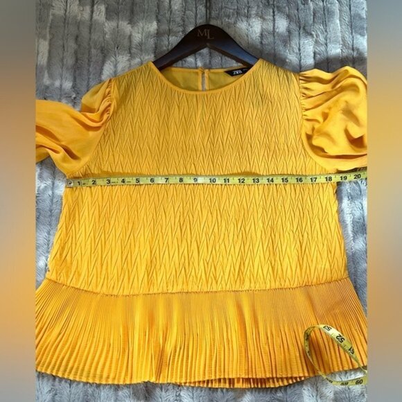 Zara Flowing Blouse Size Medium - Picture 4 of 7